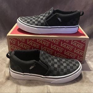 Black checkered slip-on Vans youth size 2